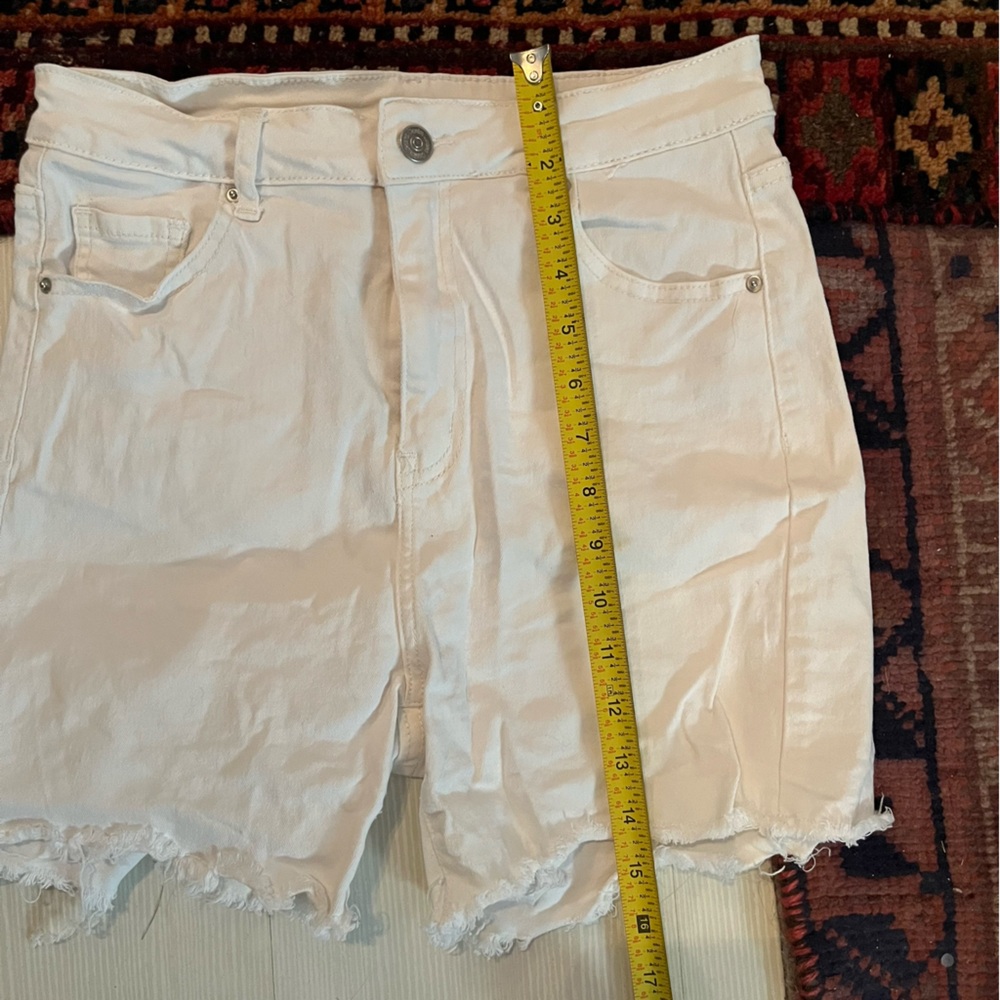 White jean shorts - Picture 4 of 6